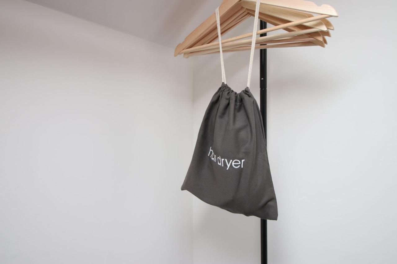 No 49 City Apartments, Perfect For Business And Leisure Stays, 10 Min Drive Into City Centre, Easy Access To Local Transport, 1Br And 2Br Available, Free Parking Cardiff Esterno foto