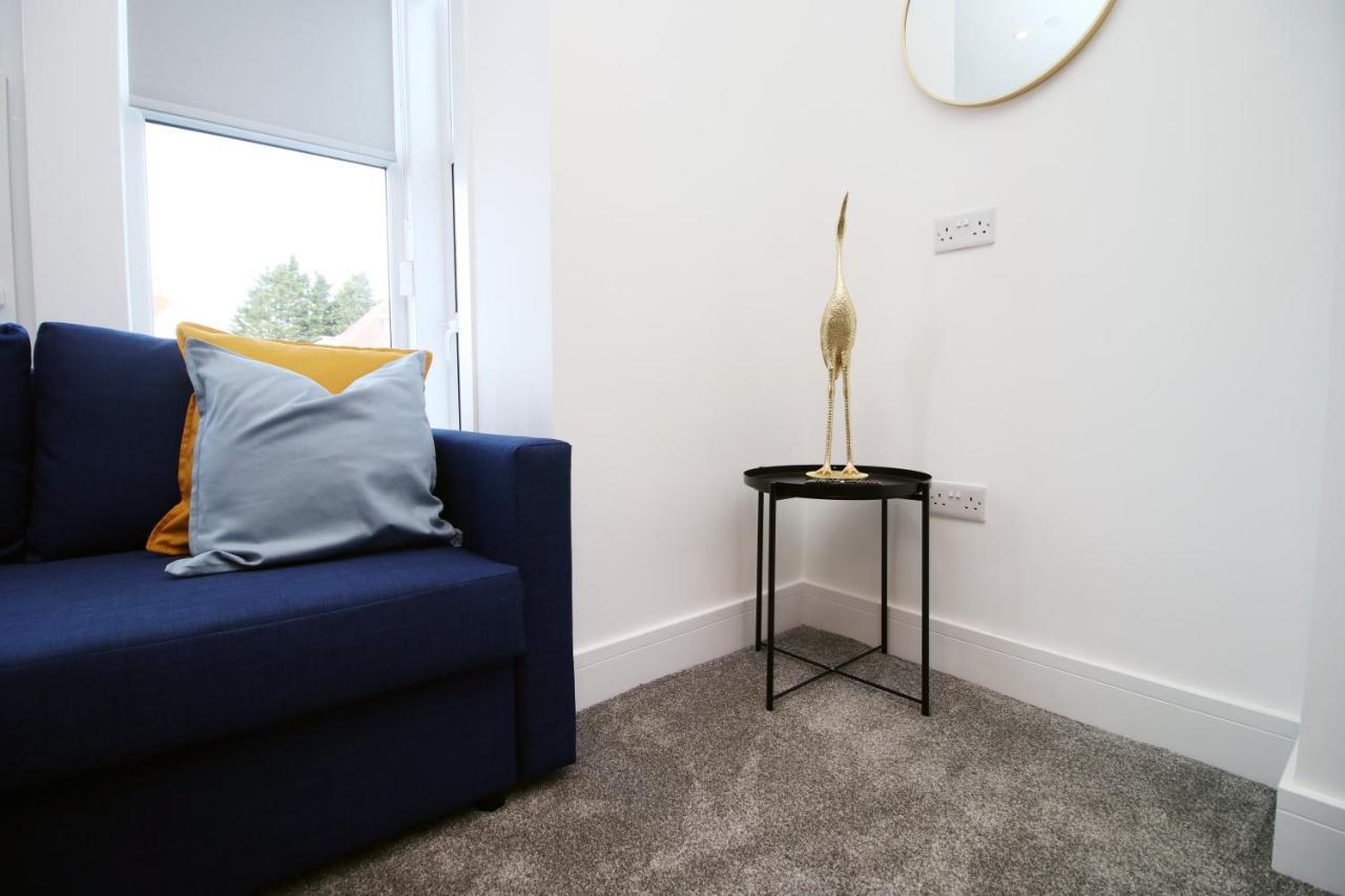 No 49 City Apartments, Perfect For Business And Leisure Stays, 10 Min Drive Into City Centre, Easy Access To Local Transport, 1Br And 2Br Available, Free Parking Cardiff Esterno foto