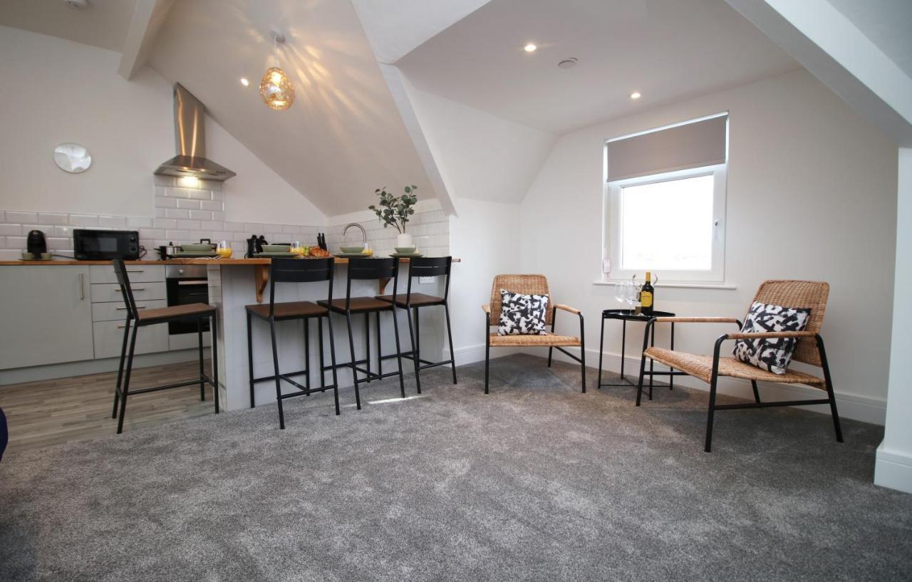 No 49 City Apartments, Perfect For Business And Leisure Stays, 10 Min Drive Into City Centre, Easy Access To Local Transport, 1Br And 2Br Available, Free Parking Cardiff Esterno foto