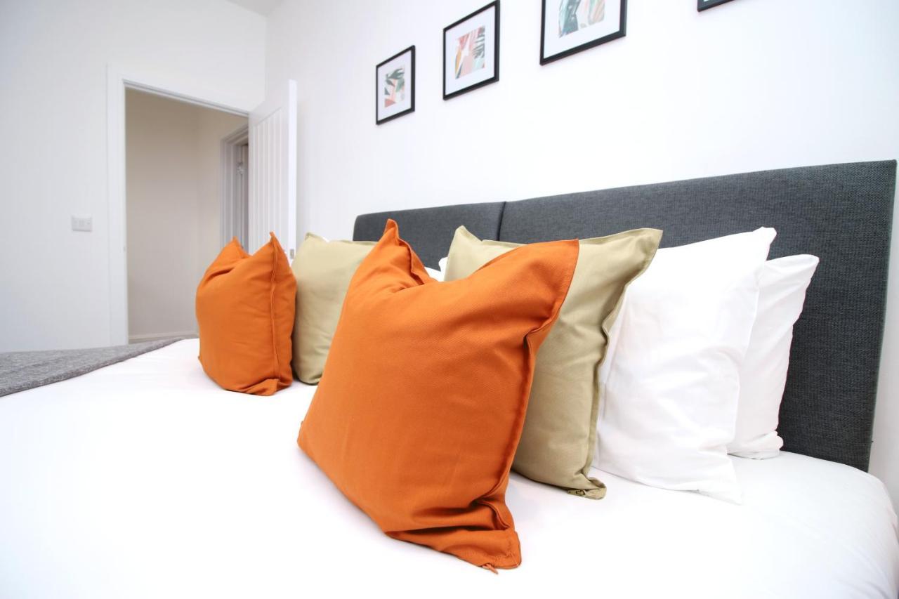 No 49 City Apartments, Perfect For Business And Leisure Stays, 10 Min Drive Into City Centre, Easy Access To Local Transport, 1Br And 2Br Available, Free Parking Cardiff Esterno foto